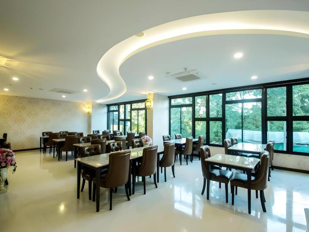 The Y Boutique Hotel Чиангмай Экстерьер фото