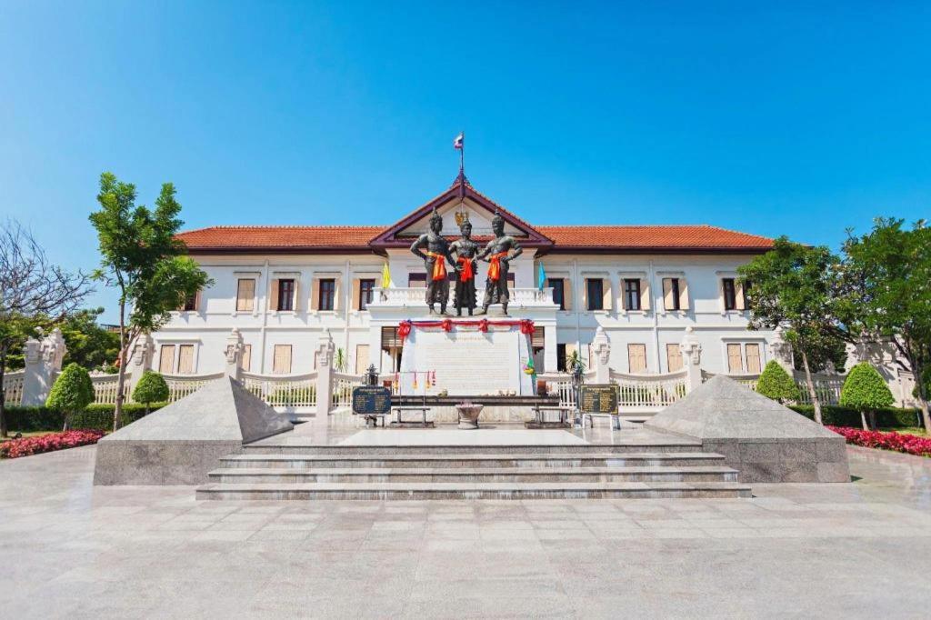 The Y Boutique Hotel Чиангмай Экстерьер фото